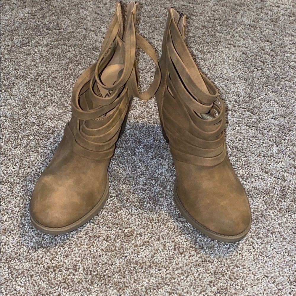 Never worn!!! Ankle booties